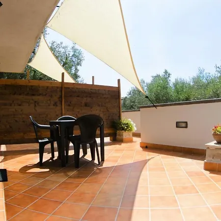 Bed and Breakfast Dimora Degli Ulivi 4*