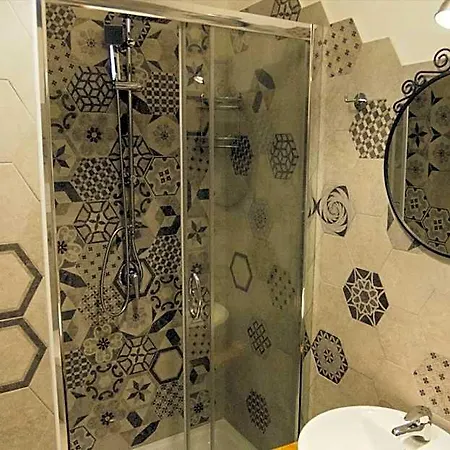 Dimora Degli Ulivi Bed & Breakfast 4*