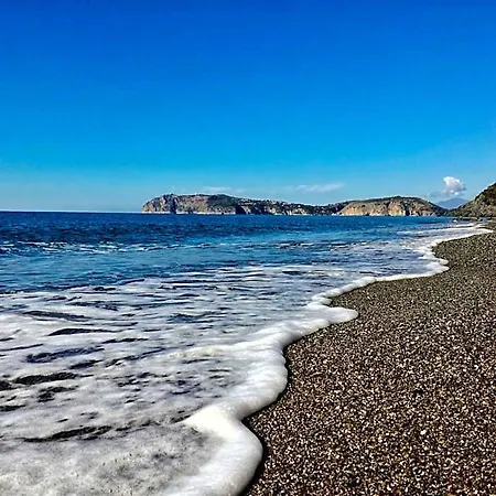 Dimora Degli Ulivi Bed & Breakfast 4*