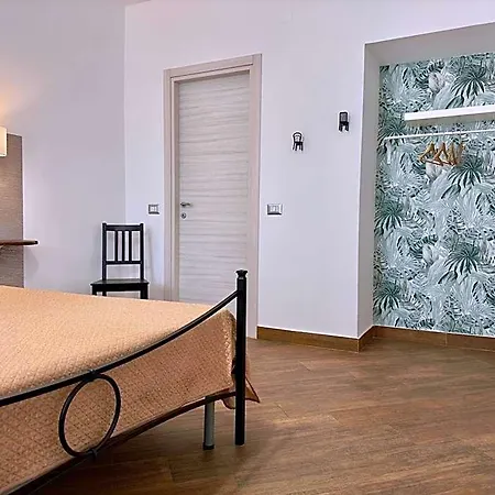 Bed & Breakfast Dimora Degli Ulivi 4*
